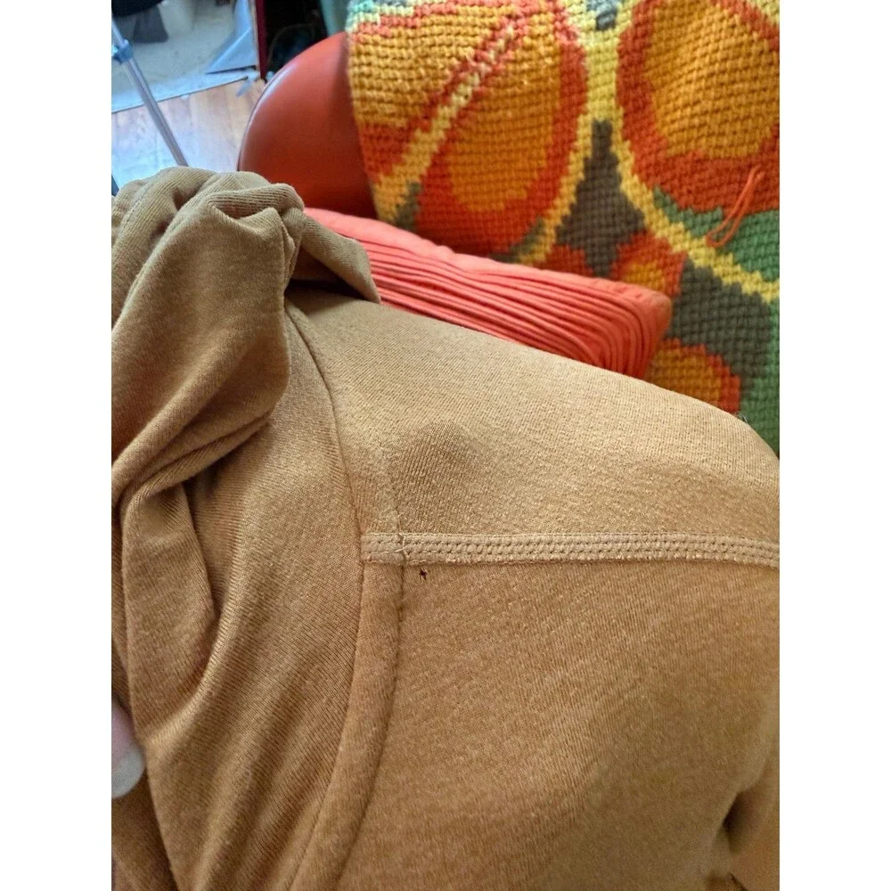 Vuori Halo Hoodie - Picture 9 of 10